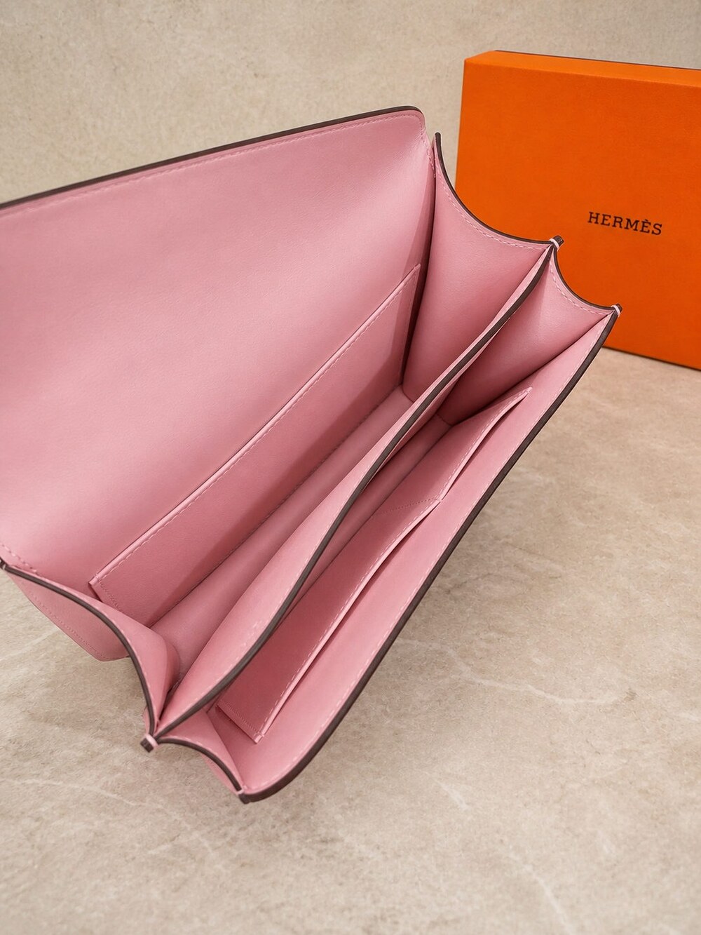Hermes Rose Sakura Swift Calfskin Constance Shoulder Bag - Picture 5 of 6